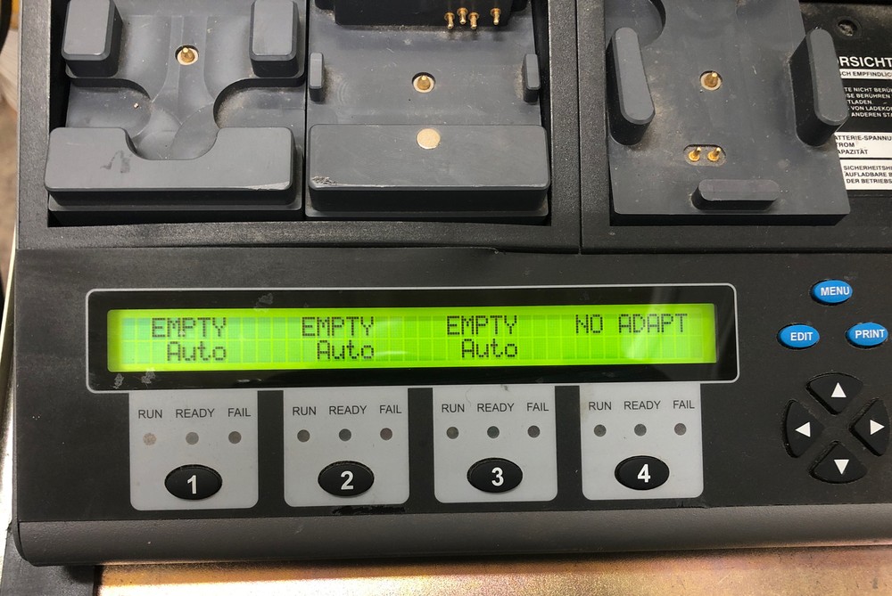 Cadex C7400 4 Station Battery Analyzer