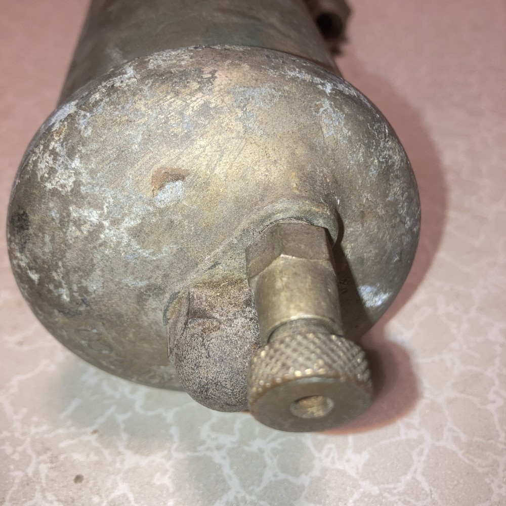 Binks Water Regulator, water trap,