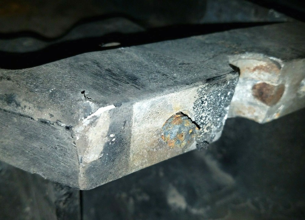 KENWORTH T-2000 FRAME HORN B11-1000-1R