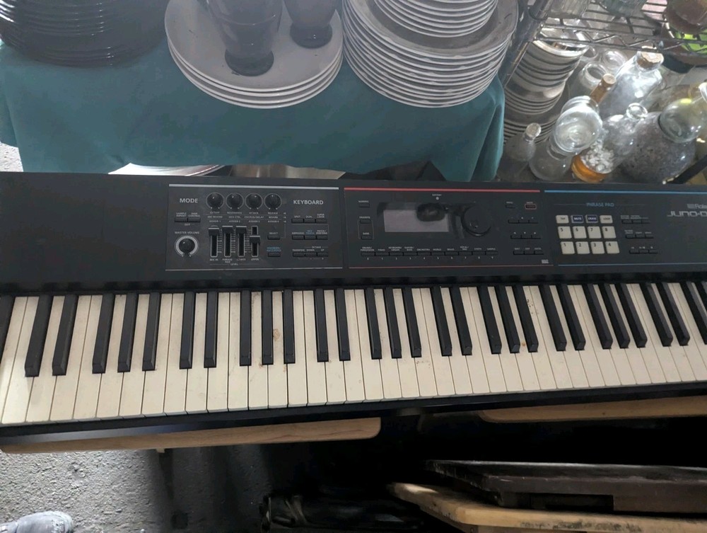 Roland JUNO-DS88 88-Key Synthesizer