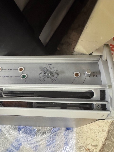 Crown Macro-Tech 2402 Power Amplifer *pre owned