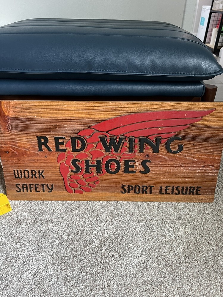 Red Wing Shose Sign