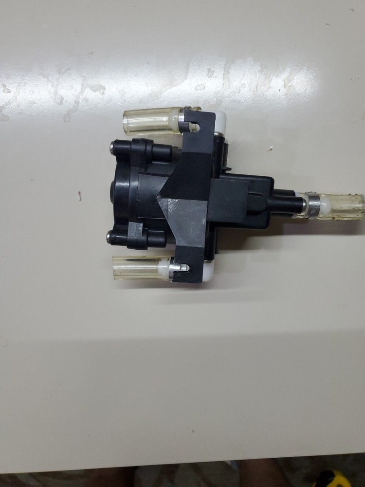 Shurflo Automatic Selector Valve 165-100