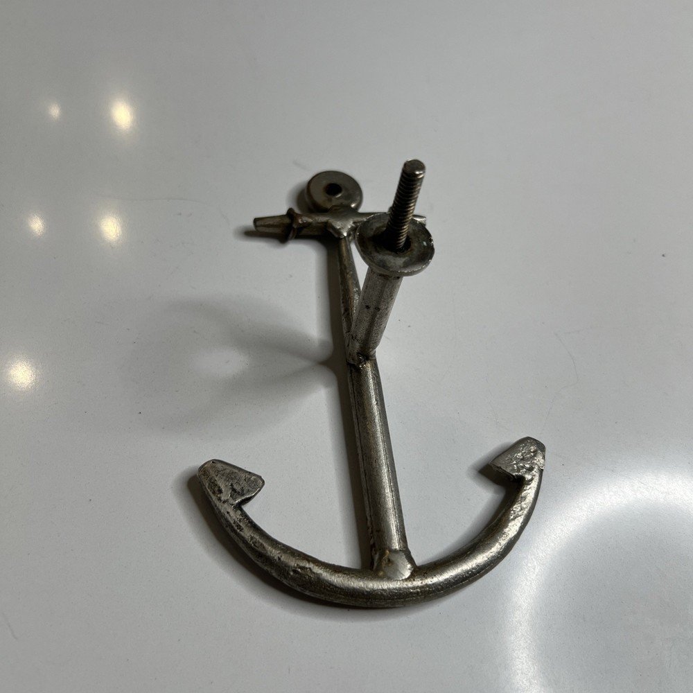 Anchor Metal Navy Display Honor B1