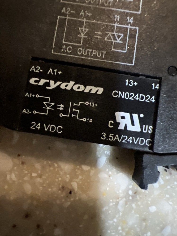 Crydom CN024D24 Rely With Socket DRSCN24 Dinrail Mount