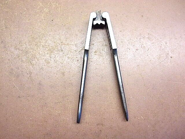 Vintage Steel Nutcracker Holiday Kitchen Tool Multi-Size Nut Cracker Tool LQQK!