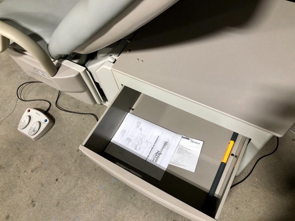 Brewer 6501 Access High-Low Exam Table