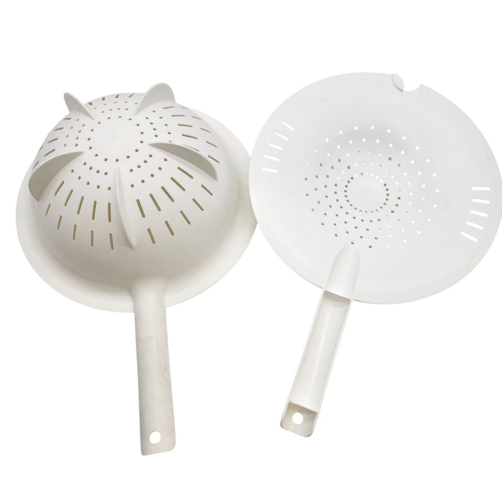 Tupperware Strainer Colander With notch locking lid