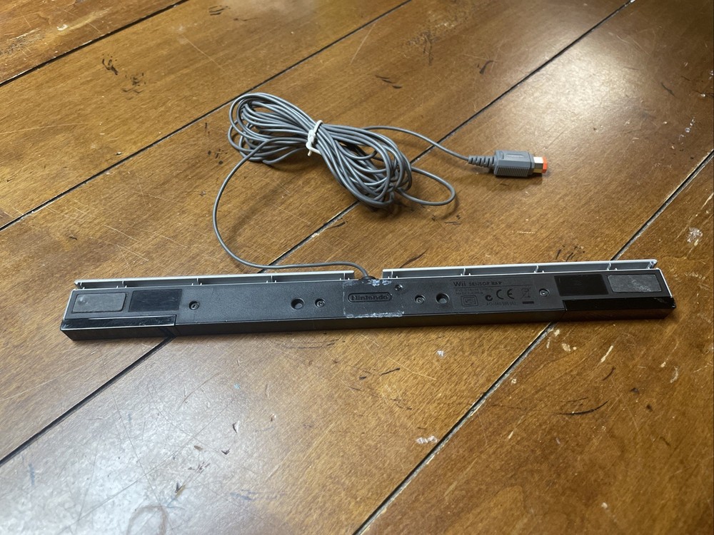 Nintendo RVL014 Original Wii Sensor Bar - Silver TESTED