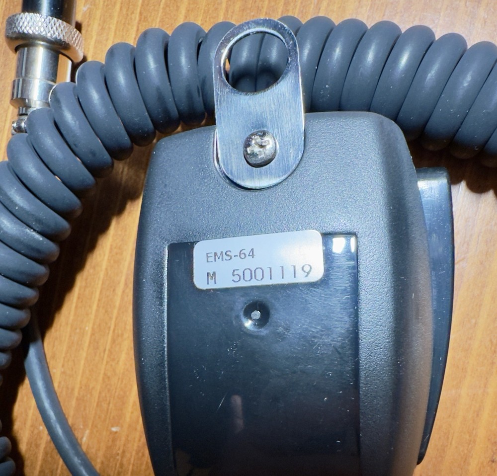 New Alinco EMS64 dynamic 8-pin hand microphone