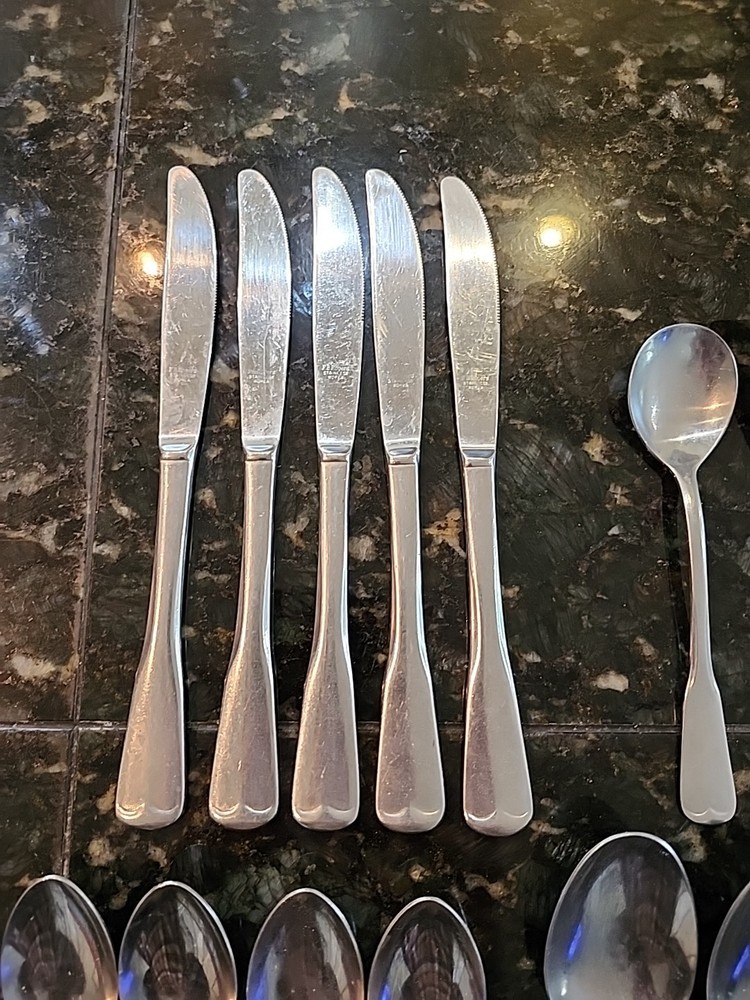 FB ROGERS Oneida Korea Quincy Pattern FLATWARE Set of 29pc.