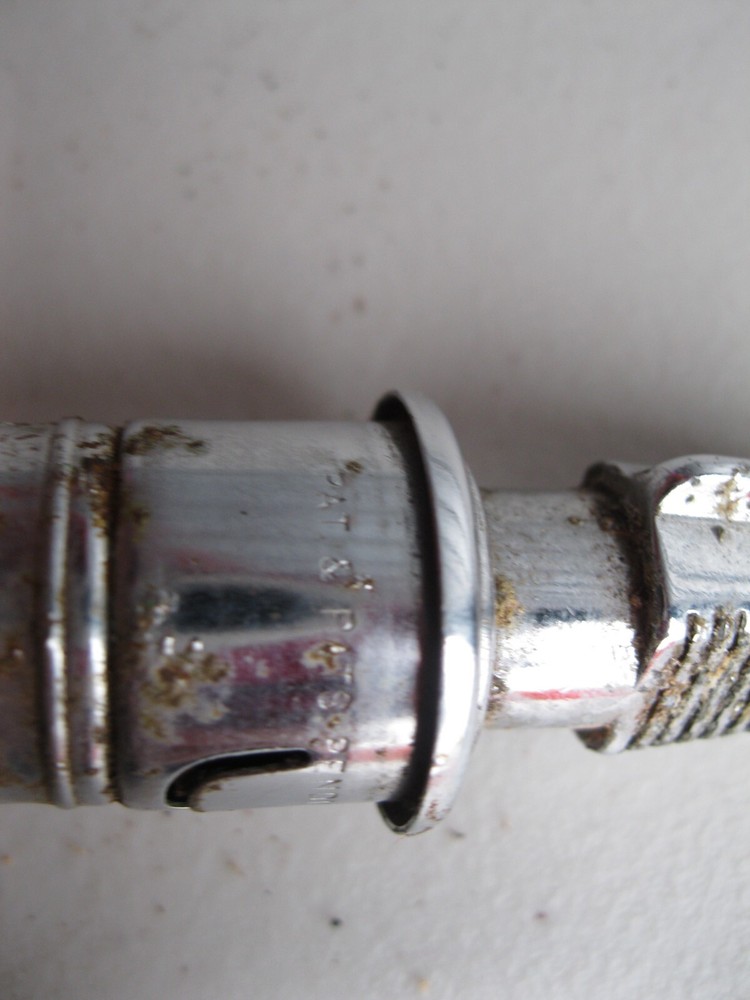 Vintage Cuno Meriden 12V cigarette lighter