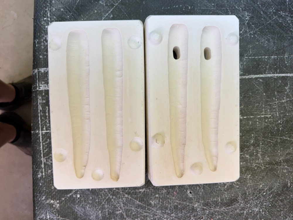 VINTAGE BOOTHE CERAMIC MOLD #645 CARROTS