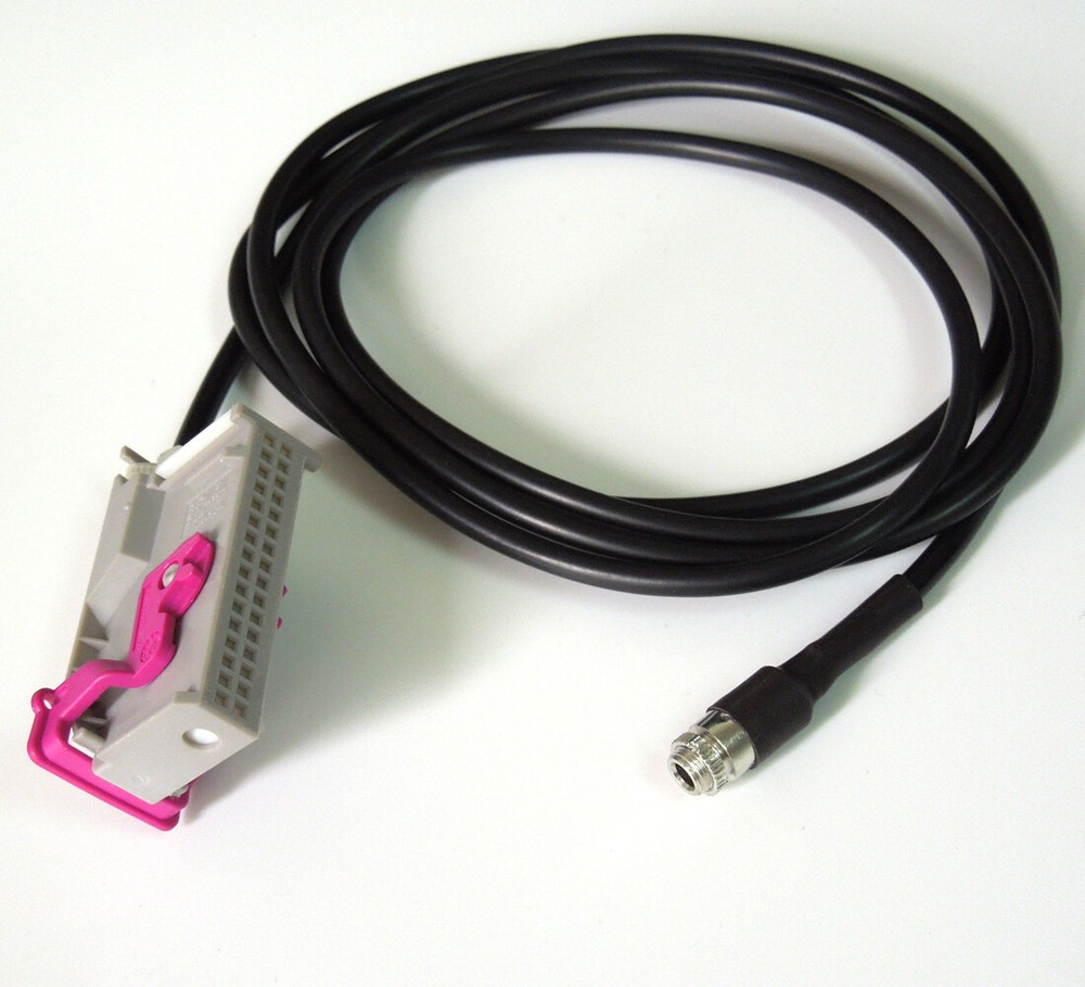 Car RNS-E Navigation Plus Aux Input 32-Pin Female Cable For Audi A6 A8 TT A3 A4
