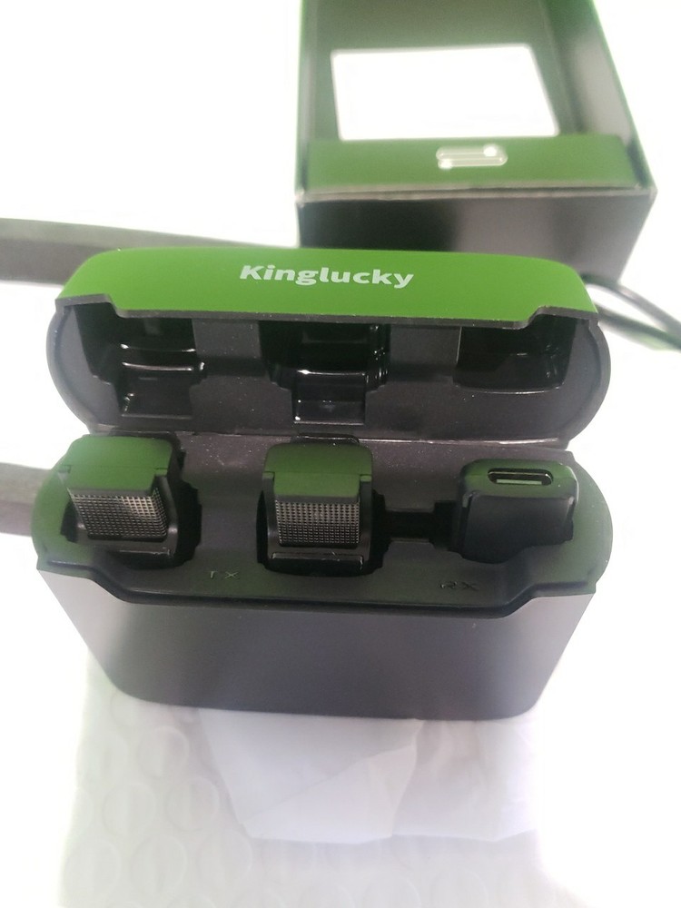 Wireless Lavalier Microphone for Android iPhone 15 Type C Smartphone, 4-Chann