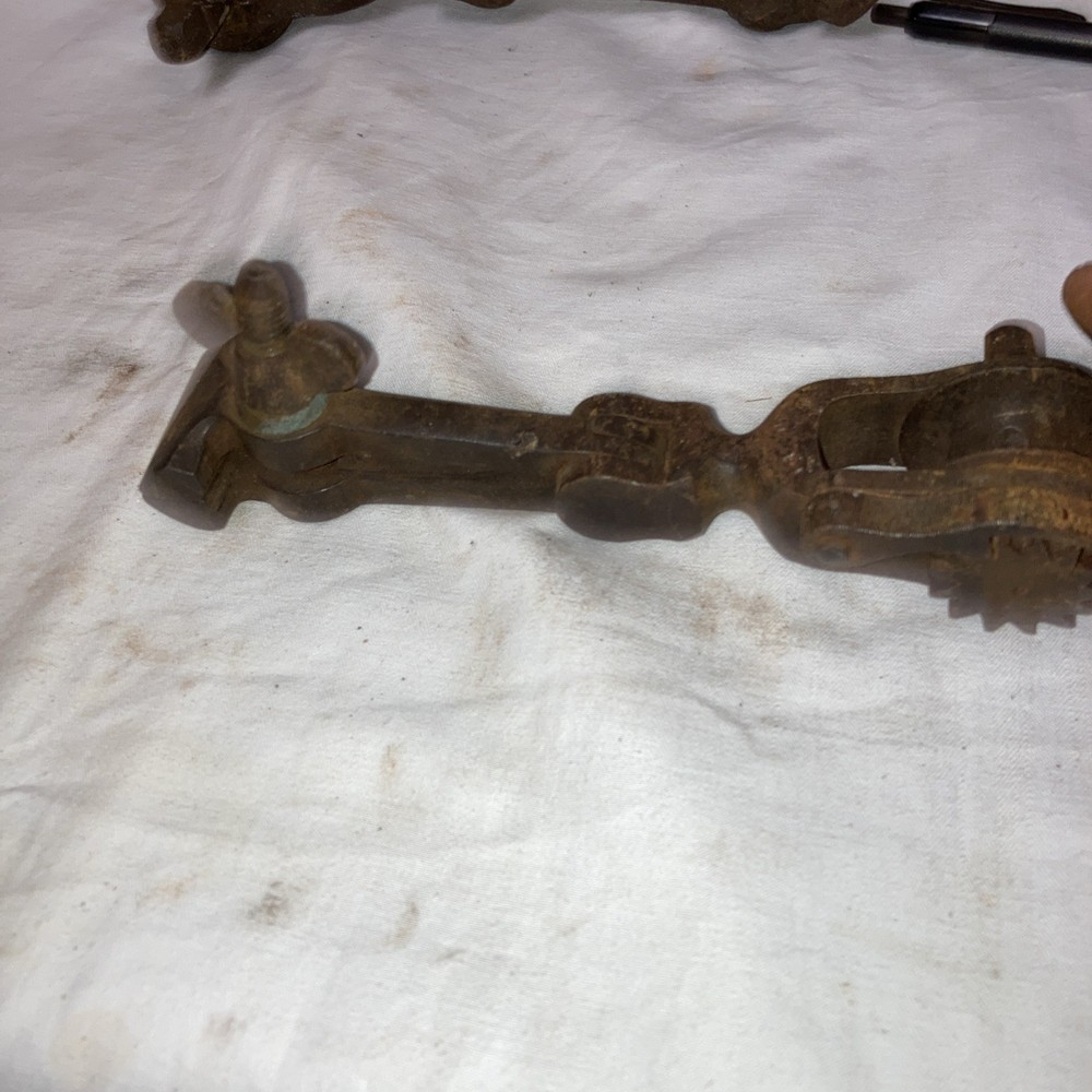 Vintage  Wire Stretcher