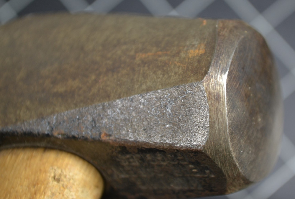 TRUE TEMPER - #2B - ENGINEERS' CROSS PEEN HAMMER - 40oz - MARKED HANDLE