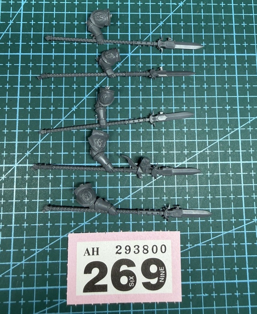Stormcast Eternal Vindictor Spear Weapon Arm Bundle AoS Bit Protector Retributor