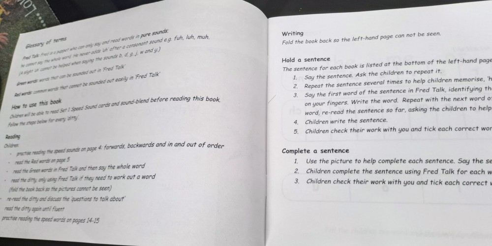 8 x Read Write Inc. Phonics Learning Books