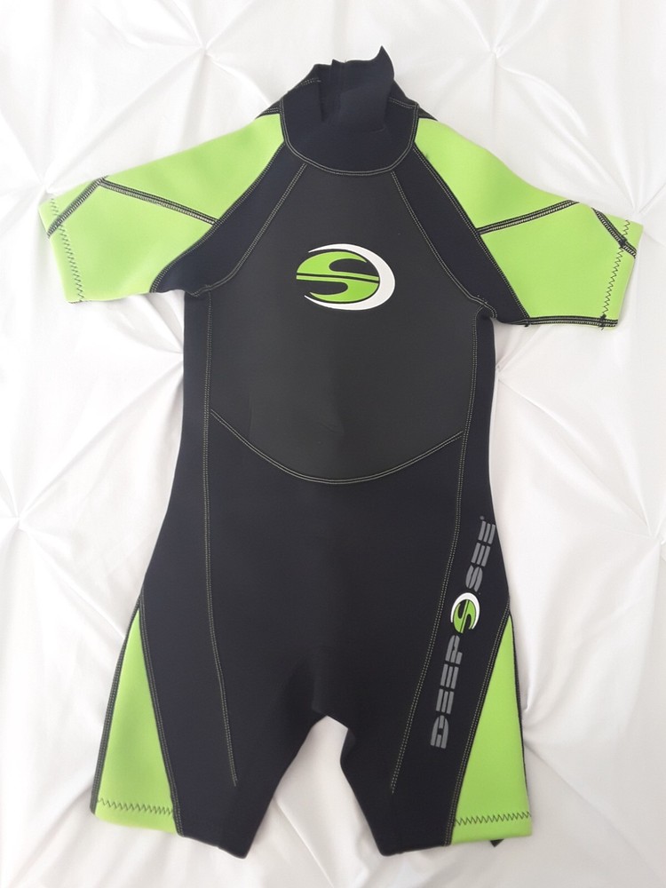 Deep See children wet suit size M