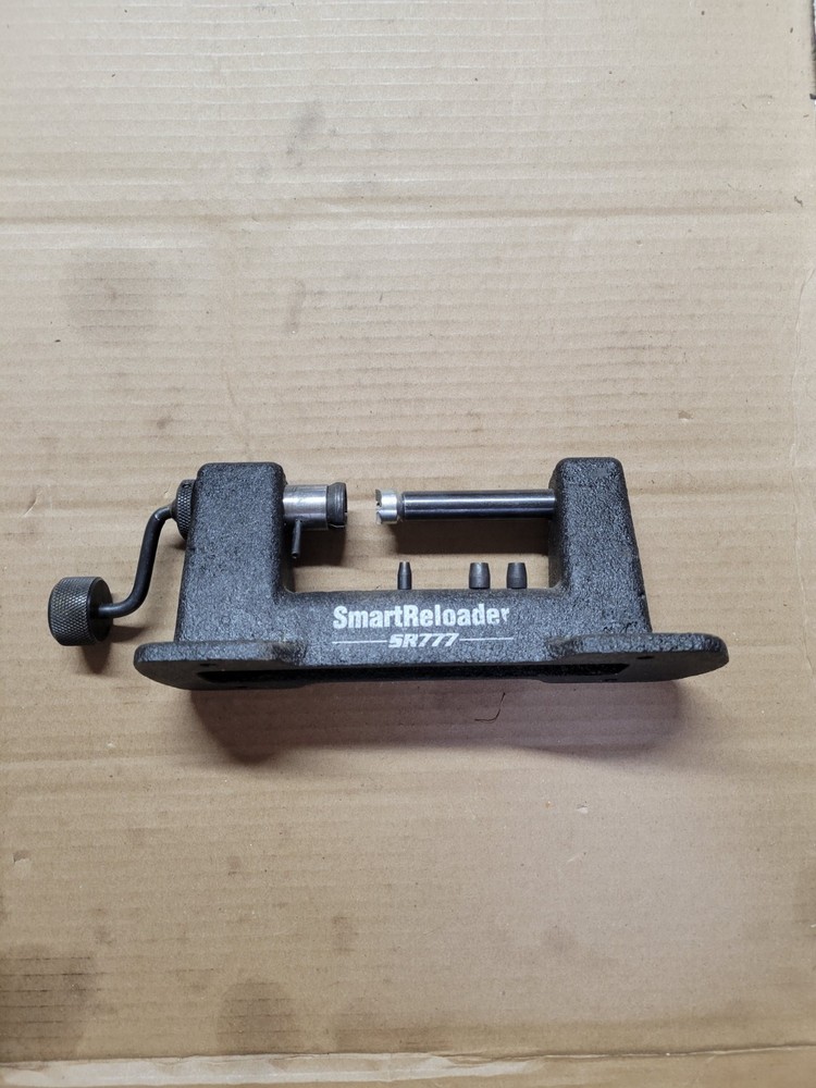 SmartReloader SR777 Case Trimmer w/3 Pilots