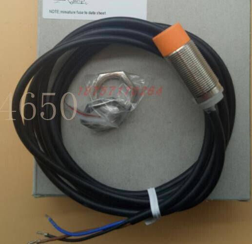 Proximity switch IGS709 sensor