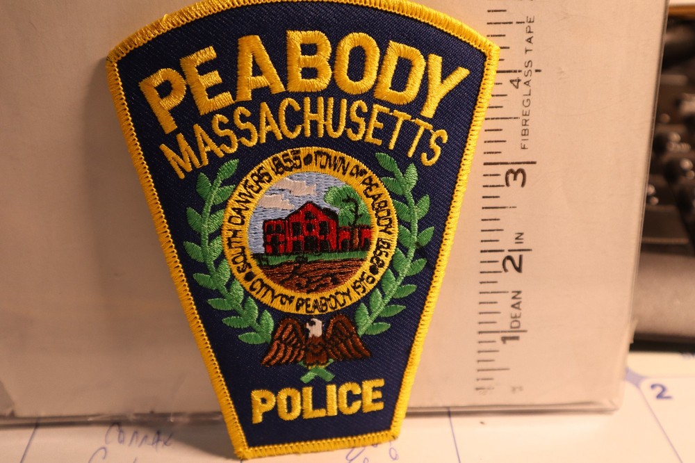 police patch  PEABODY POLICE MASSACHUSETTS
