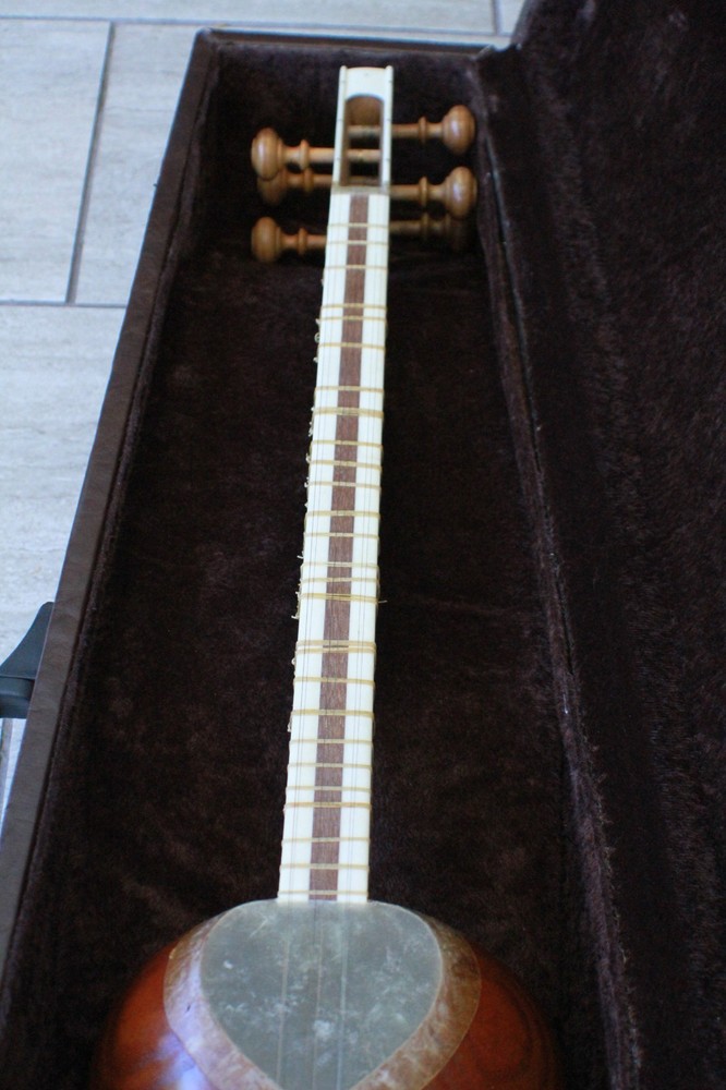 Persian Tar High Quality with extras