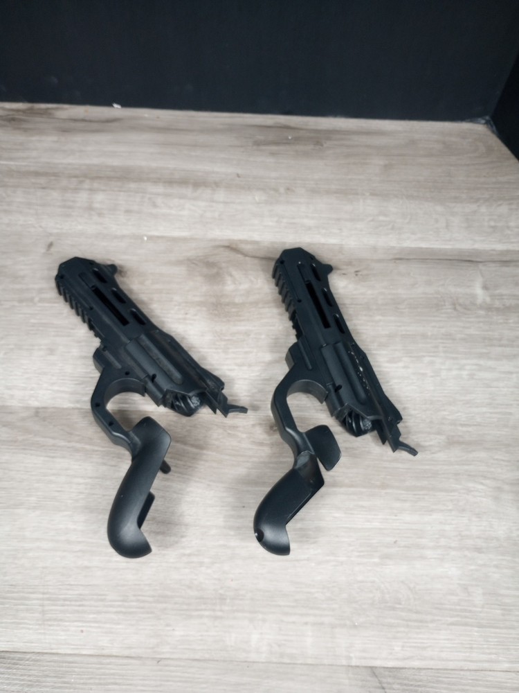 Pair Pistol Gun Grip For Oculus Quest 2 VR Headset Controllers for Shooting Game