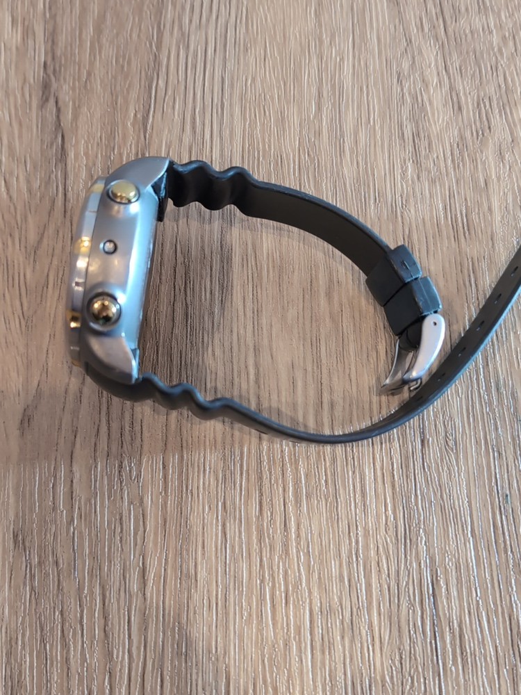 SUUNTO dive computer Stinger Titanium New Battery.