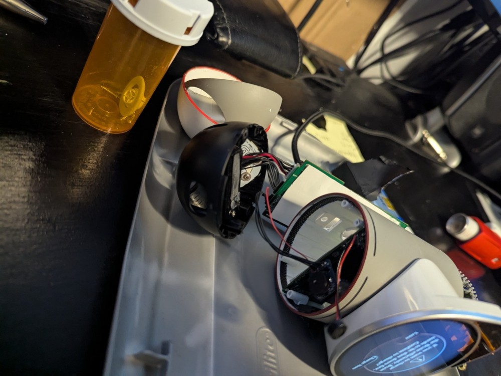 Keyitech ClicBot Robot,Original Full Kit.IMPORTANT!!! BRAIN FIXED BATTERY FIXED