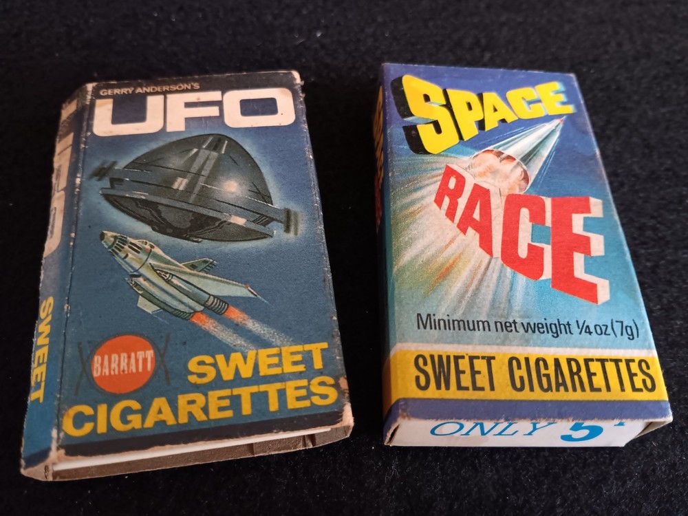 SPACE RACE + GERRY ANDERSON'S UFO BARRATT SWEET CIGARETTES DATED 1970