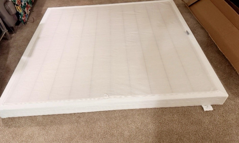 AmazonBasics King Box Spring Foundation White Metal Fabric Bed Accessory