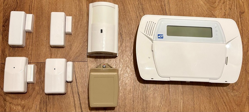 DSC Impassa Security System with Transformer, LTE, Motion and Four Transmitters