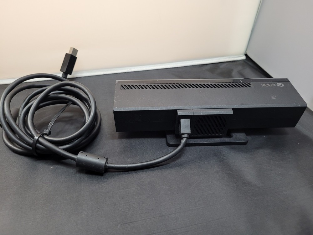 Microsoft Xbox One Kinect Sensor Model 1520 (Black)