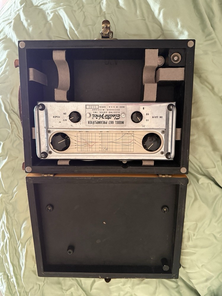 Antique Pre Amp missing microphone