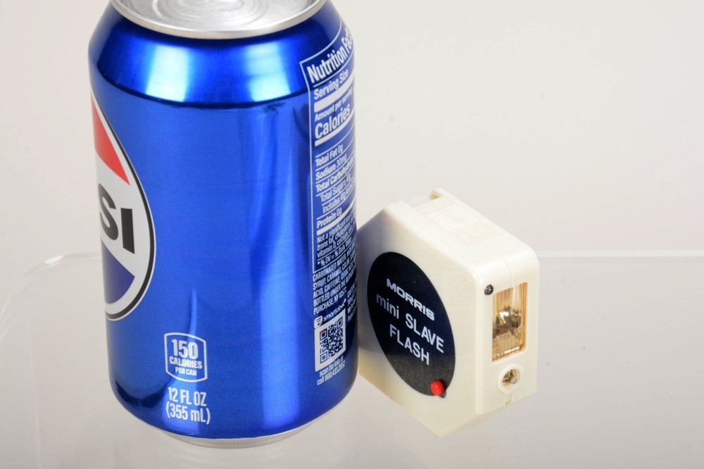 Morris Mini Slave Flash - Tiny, Self standing, Optical Slave - Mint, Open Box