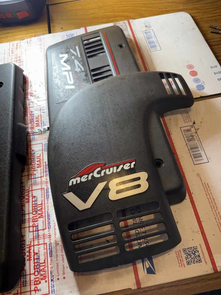 Mercruiser 7.4 MPI engine cover