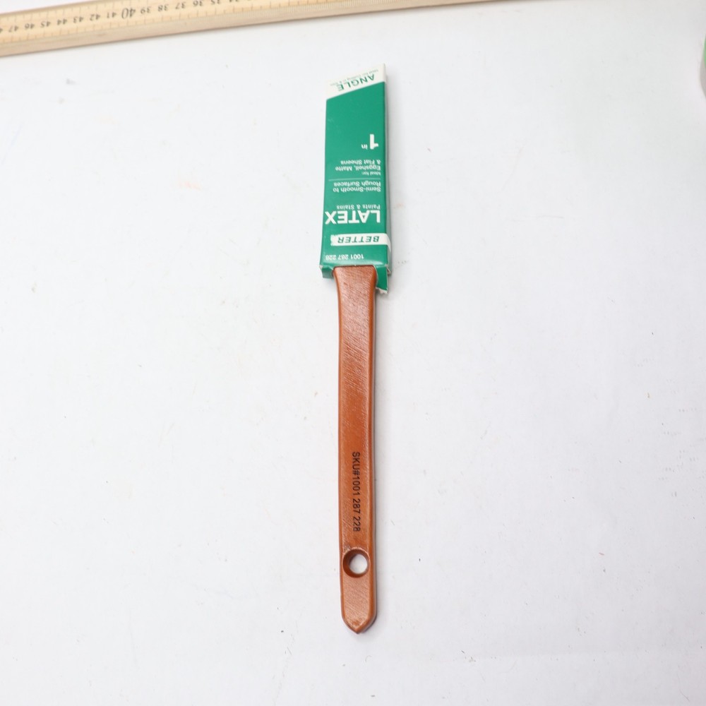 Thin Angled Sash Paint Brush 1