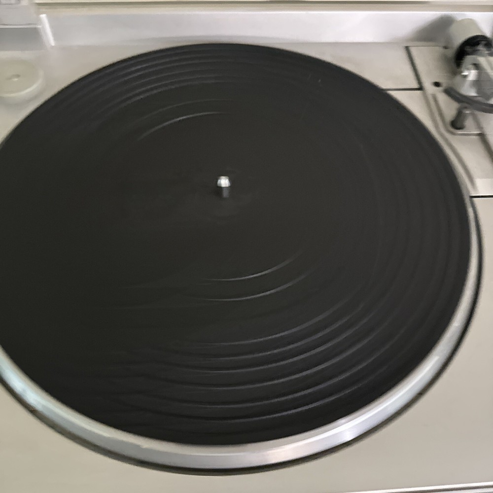 JVC QL-A200 Quartz Turntable