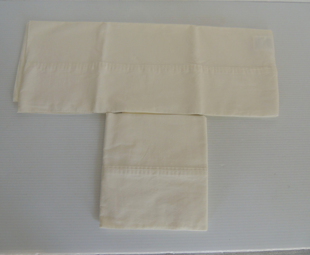 SALT - (standard  Easy Care Pillowcases 200 Thread Count - Light beige-