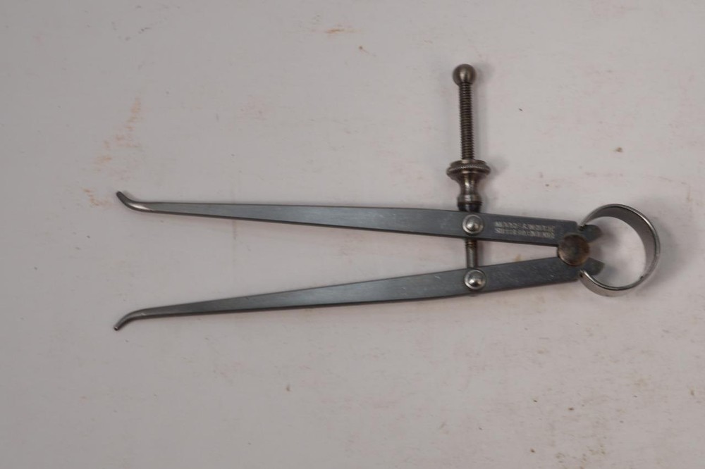 Beautiful NOS Moore & Wright England 5" Toolmakers Inside Spring Caliper. No51