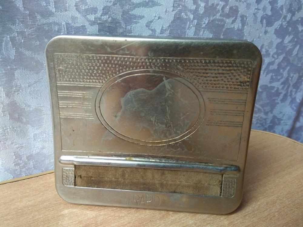 Vintage old cigarette rolling machine and cigarette case RARE METAL BOX RAPID