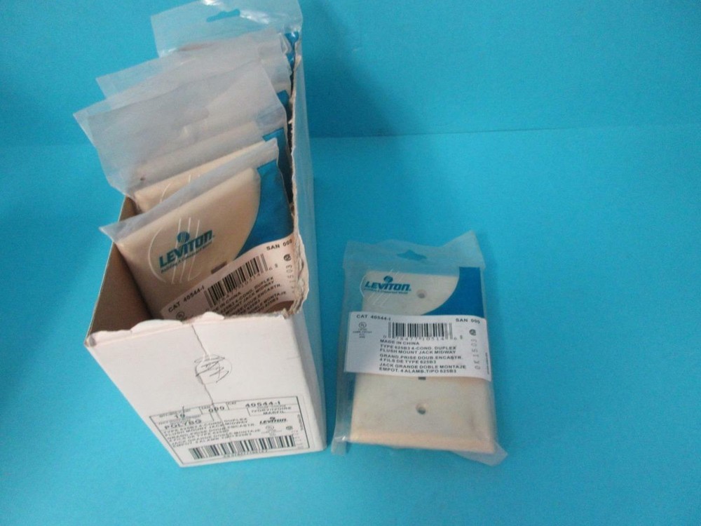 9 LEVITON TYPE 625B3 DUPLEX FLUSH MOUNT NT JACK 40544-I LIGHT IVORY WALL PLATE