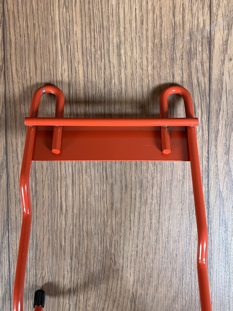 Milwaukee Tools M18 Metal Tool Holder New