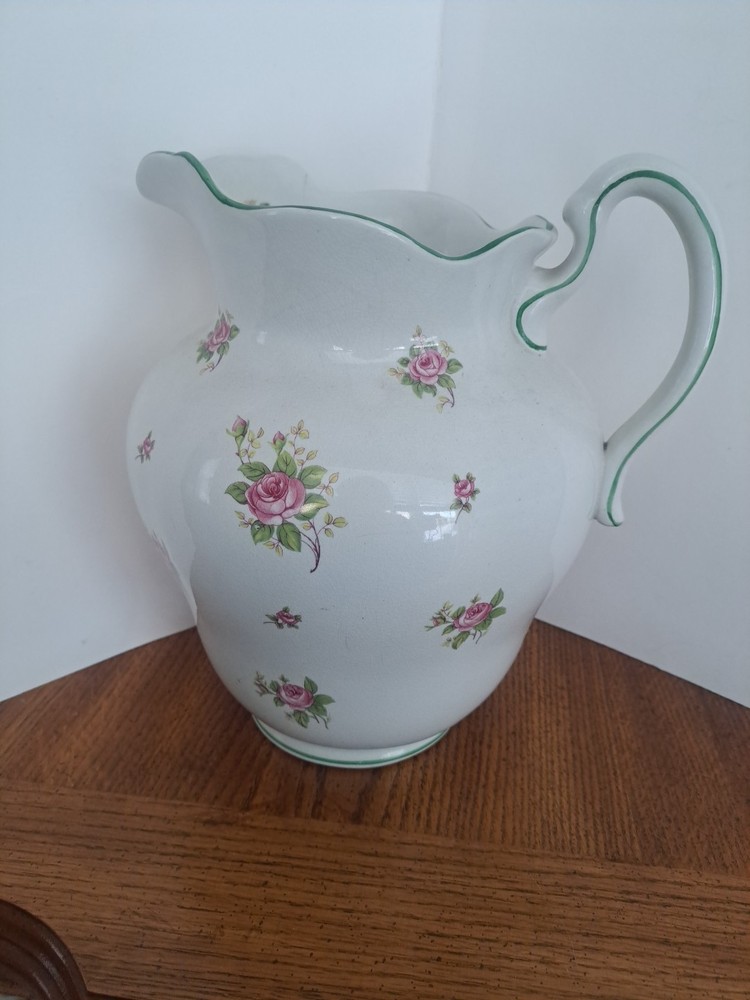 Porcelain Basin Piture. Rose Pattern. 11x9