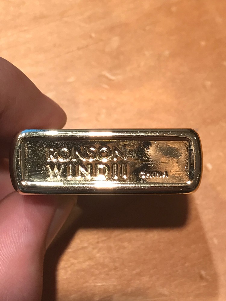 CLASSIC RONSON WIND II CHECKER LIGHTER WITH PROTECTIVE SLEEVE
