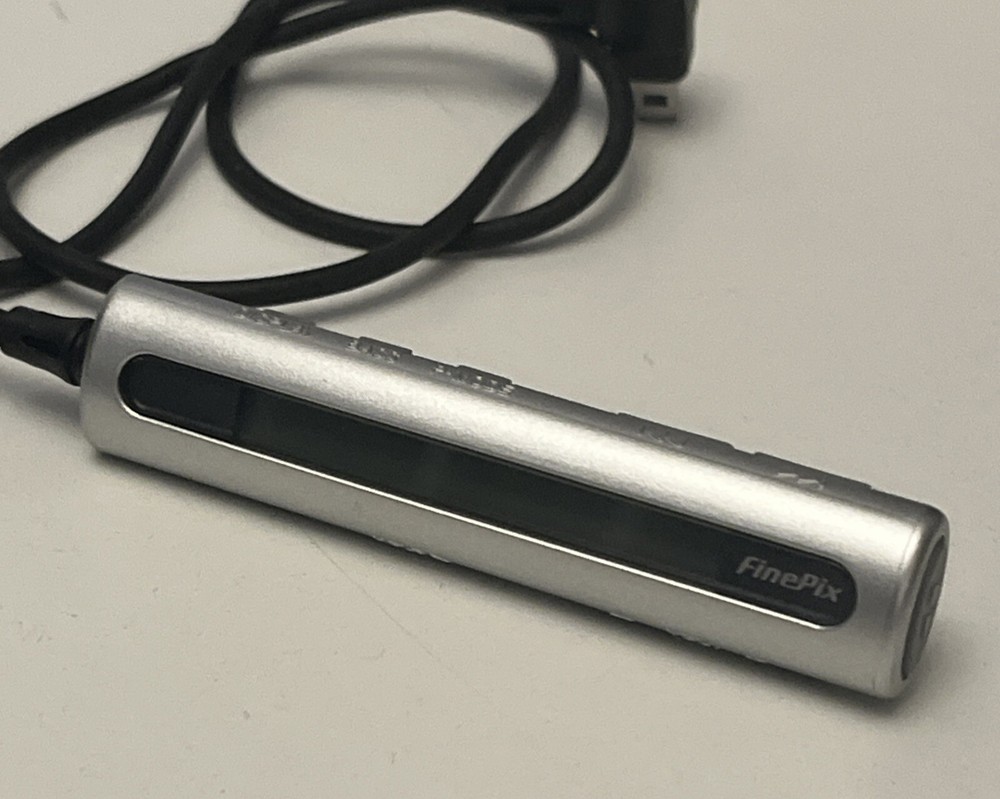 Fuji   FinePix , Remote ??