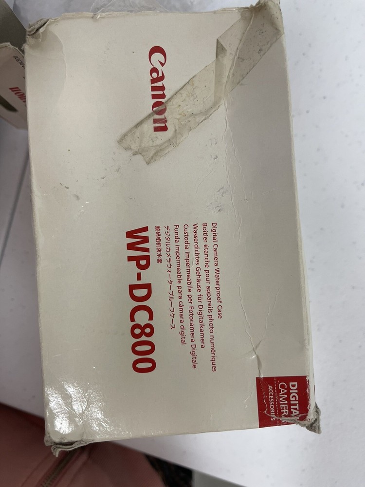 Canon Waterproof Camera Case WP-DC800 With Box