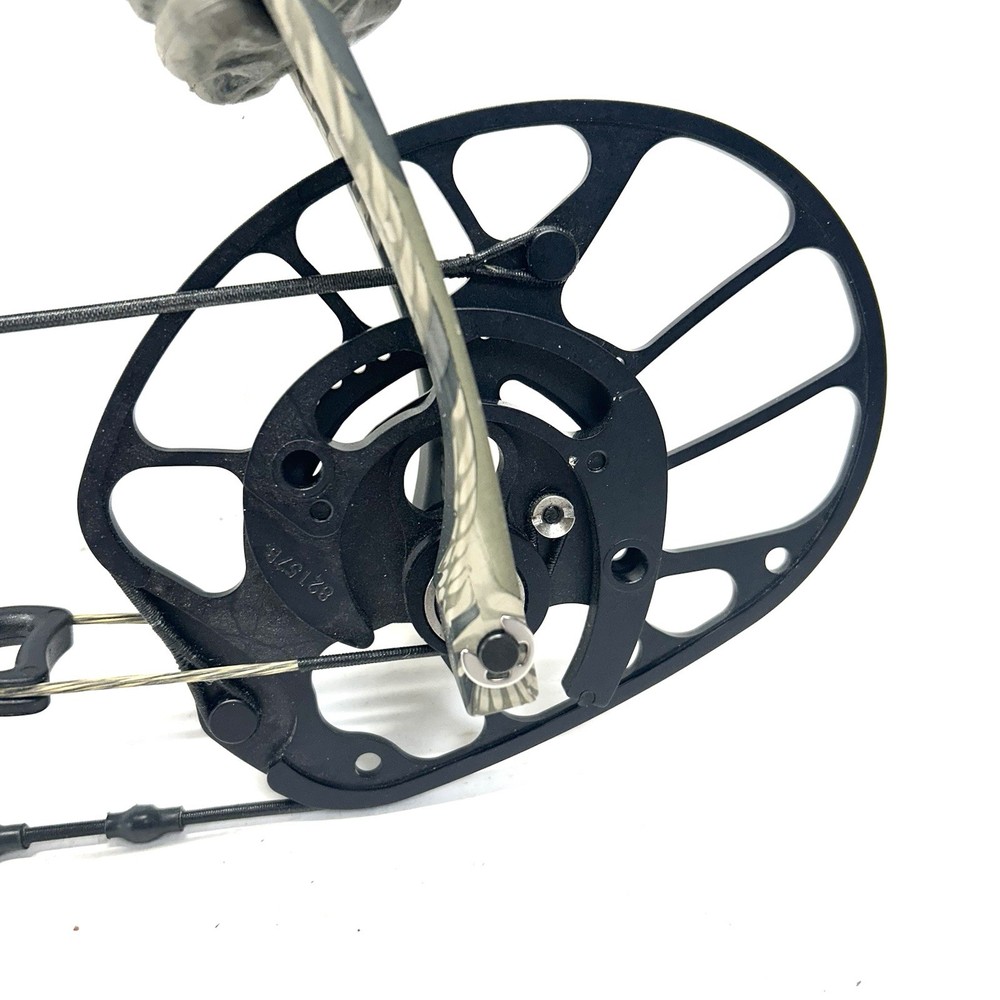 PSE Drive NXT Bow RH 24-31" / 70lbs.